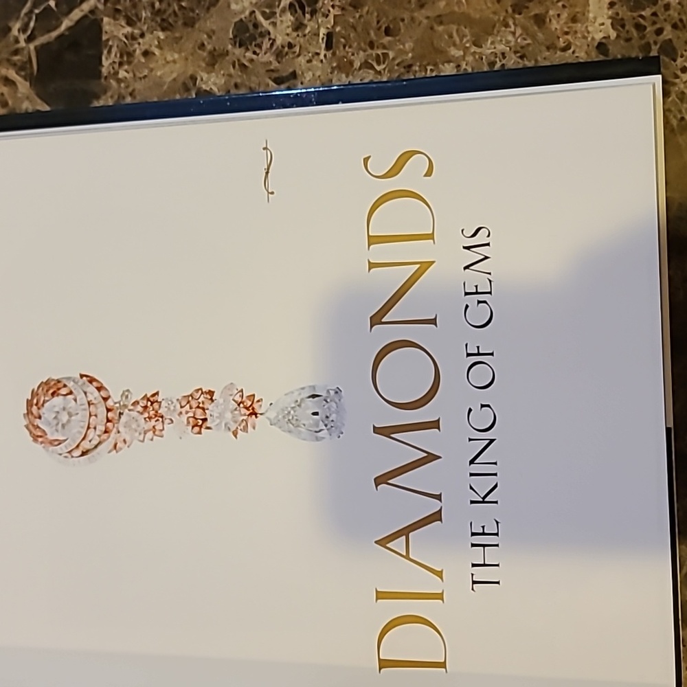 Jewelry International Book View 6